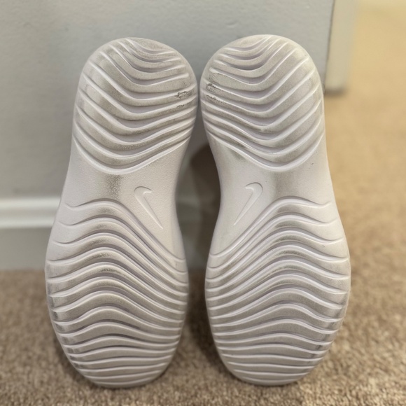 Kids Nike Flex Runner Sneakers in Size 2.5Y - Picture 7 of 7